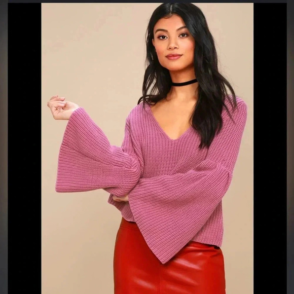 Free People Sweaters - Free People Pink Damsel Bell Sleeve Cropped Knit Sweater // S